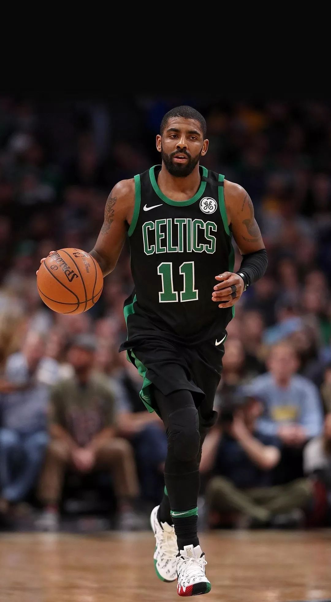 巴萨2-1逆转法兰克福，孔德头球双响，亚马尔、拉什福德送助攻（巴萨2-1逆转法兰克福，孔德头槌梅开二度，亚马尔与拉什福德奉献助攻）