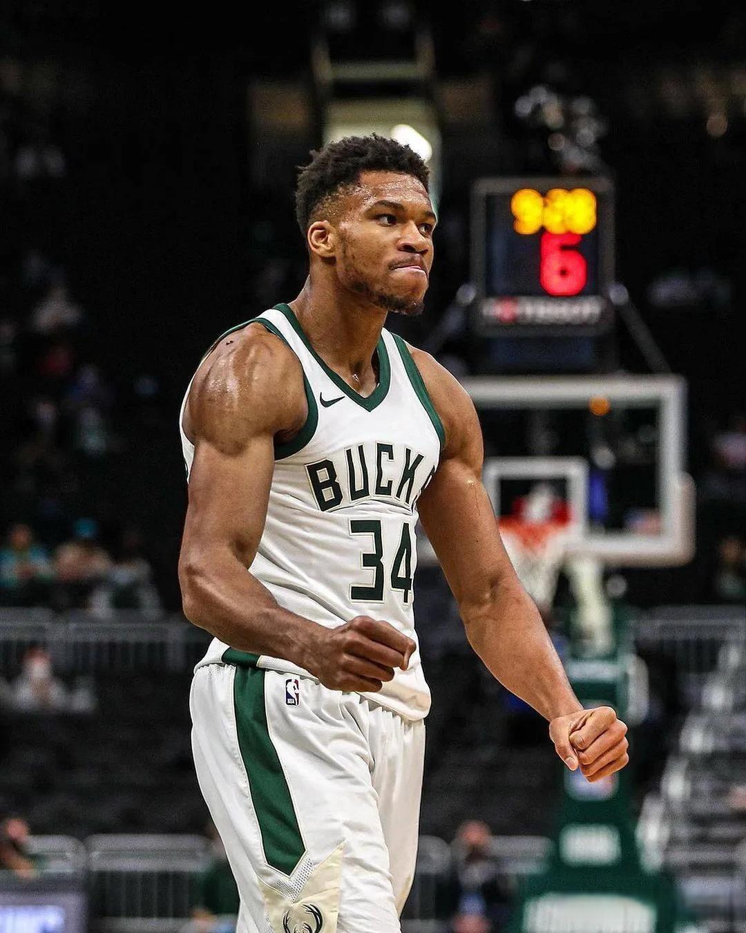 鲁尼：凯恩是英格兰历史最佳，他让我联想起C罗在曼联（鲁尼称凯恩英格兰史上最佳：让我想起曼联时期的C罗）