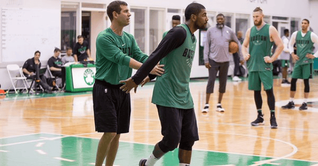 审查通过！世体：欧足联批准诺坎普举办本赛季欧冠赛事（欧足联批复通过，诺坎普获准承办本赛季欧冠赛事）