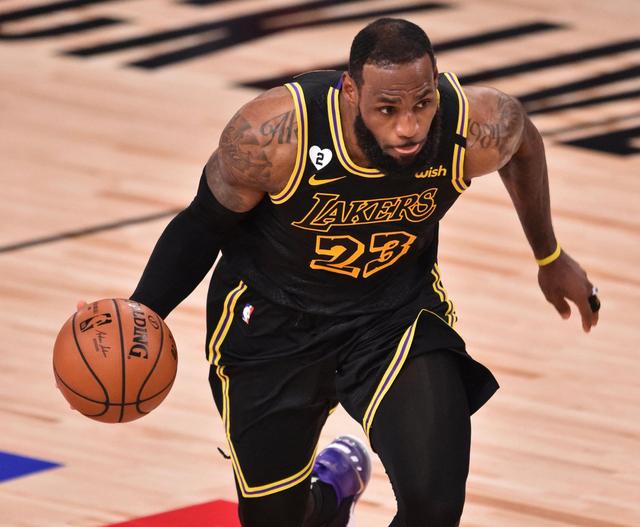 斯卢茨基：柔佛打法更接近于欧洲球队，希望我们展现出竞争力（斯卢茨基：柔佛踢法更像欧洲队，盼我们拿出竞争力）